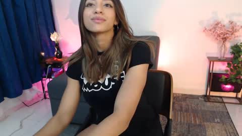 Snapshot of nale4u chatting on February 25, 4:57 am Nale Next Stream on November 6th at 2230pm CT online show from February 25, 4:57 am