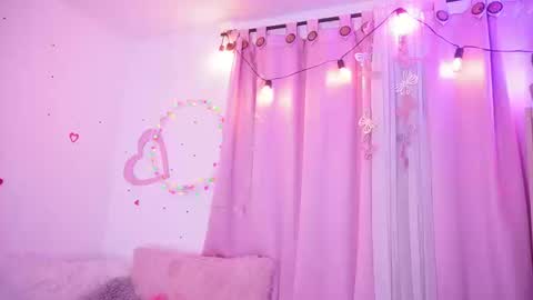 Snapshot of nalia_adams chatting on September 18, 1:35 pm Nalia Adams online show from September 18, 1:35 pm
