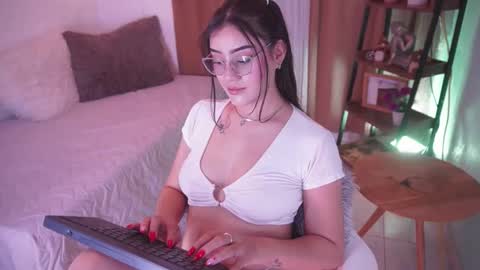 Snapshot of nalia_adams chatting on October 7, 3:20 pm Nalia Adams online show from October 7, 3:20 pm