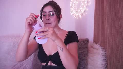 Snapshot of nalia_adams chatting on October 20, 2:17 pm Nalia Adams online show from October 20, 2:17 pm