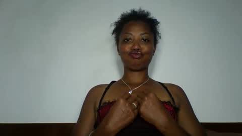 nalinah86 online show from February 21, 7:04 pm