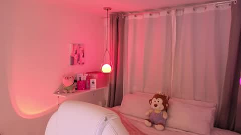 Snapshot of nallahh_ chatting on November 7, 3:39 am Nallah online show from November 7, 3:39 am