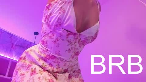 nami_usagi online show from January 12, 10:45 am