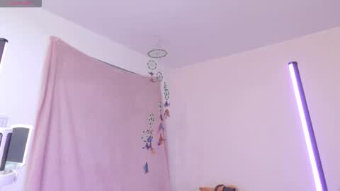 nami_usagi online show from October 17, 5:04 pm