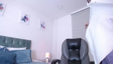 Snapshot of namisunny chatting on March 7, 5:29 am nami online show from March 7, 5:29 am