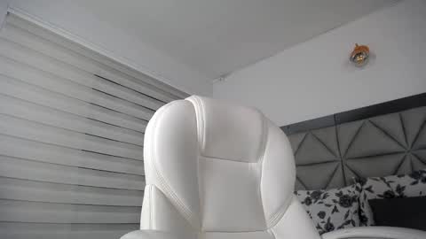 Snapshot of nana_levy chatting on January 12, 8:14 am Nana levy online show from January 12, 8:14 am