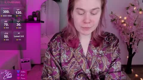 Snapshot of nancy_sun_ chatting on December 17, 11:06 am Nancy online show from December 17, 11:06 am