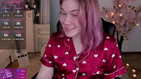 Snapshot of nancy_sun_ chatting on January 12, 2:09 pm Nancy online show from January 12, 2:09 pm