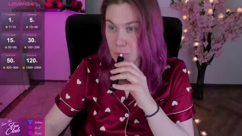 Snapshot of nancy_sun_ chatting on February 14, 2:23 pm Nancy online show from February 14, 2:23 pm