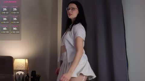 Snapshot of nancydrewww chatting on December 16, 2:11 pm Nancy online show from December 16, 2:11 pm