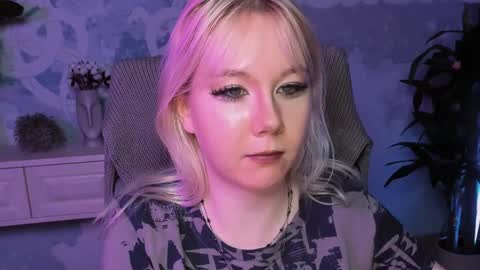 Snapshot of nancymartinez chatting on January 10, 11:22 am nancymartinez online show from January 10, 11:22 am