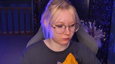 Snapshot of nancymartinez chatting on January 11, 5:10 am nancymartinez online show from January 11, 5:10 am