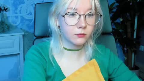 Snapshot of nancymartinez chatting on January 17, 5:21 am nancymartinez online show from January 17, 5:21 am