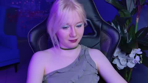 Snapshot of nancymartinez chatting on January 18, 11:43 am nancymartinez online show from January 18, 11:43 am