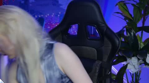 Snapshot of nancymartinez chatting on January 29, 1:07 pm nancymartinez online show from January 29, 1:07 pm