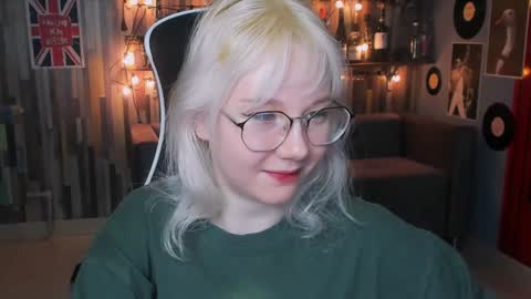 Snapshot of nancymartinez chatting on February 5, 8:11 am nancymartinez online show from February 5, 8:11 am