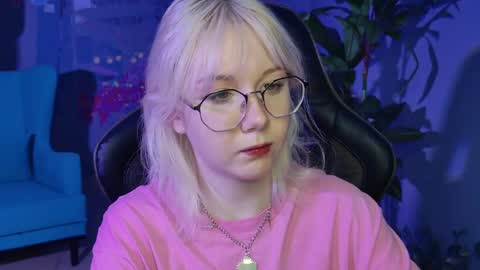 Snapshot of nancymartinez chatting on February 18, 8:38 am nancymartinez online show from February 18, 8:38 am