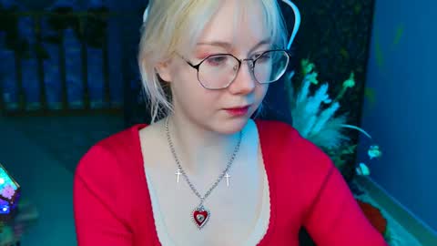 Snapshot of nancymartinez chatting on February 19, 5:16 am nancymartinez online show from February 19, 5:16 am