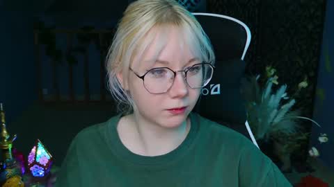 Snapshot of nancymartinez chatting on February 20, 5:12 am nancymartinez online show from February 20, 5:12 am