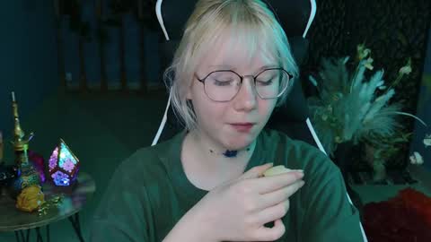 Snapshot of nancymartinez chatting on February 20, 11:20 am nancymartinez online show from February 20, 11:20 am