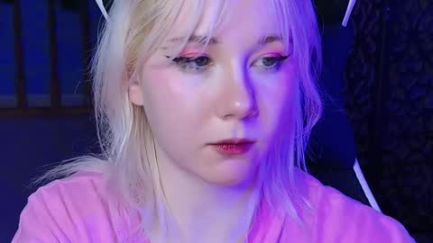 Snapshot of nancymartinez chatting on February 22, 11:35 am nancymartinez online show from February 22, 11:35 am