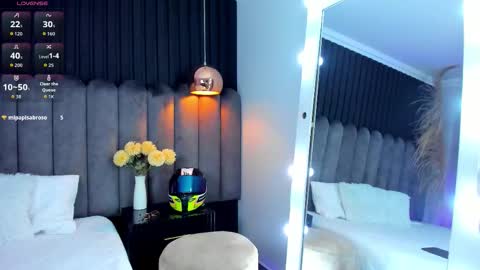 Nanda online show from February 12, 9:10 pm