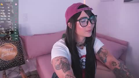 Snapshot of naniicute chatting on November 30, 11:20 pm ELLA online show from November 30, 11:20 pm