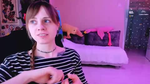 Monday-Friday 12-4 AM and 6-9 AM New York time online show from February 23, 8:11 pm