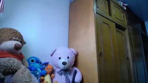 nanna yoshi online show from February 4, 3:07 pm