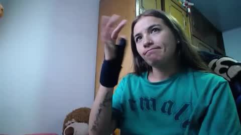 nanna yoshi online show from April 17, 7:06 pm