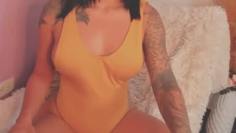 Snapshot of nany_tnt chatting on January 14, 6:13 am NANY online show from January 14, 6:13 am