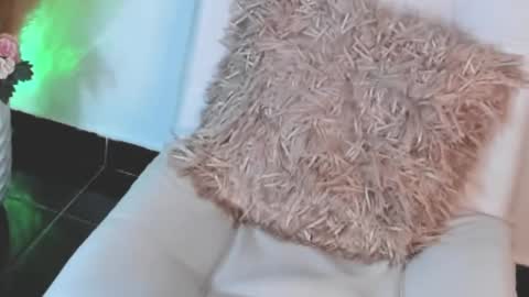 Snapshot of nany_tnt chatting on March 1, 3:32 am NANY online show from March 1, 3:32 am