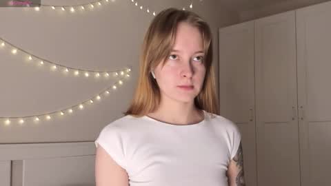 Naomi online show from November 9, 11:03 pm