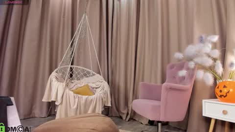 Snapshot of naomi_rias chatting on October 30, 1:07 am Naomi online show from October 30, 1:07 am