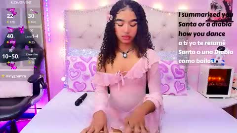 naomi_star8 online show from October 4, 8:07 pm