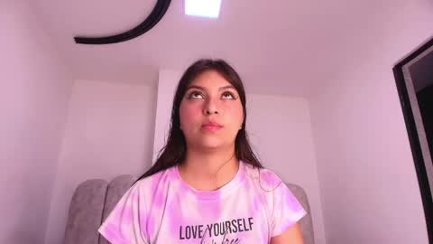 naomi online show from April 15, 11:50 am