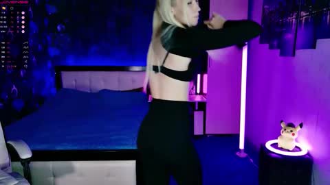 Snapshot of naomihita chatting on November 21, 5:00 pm naomihita online show from November 21, 5:00 pm