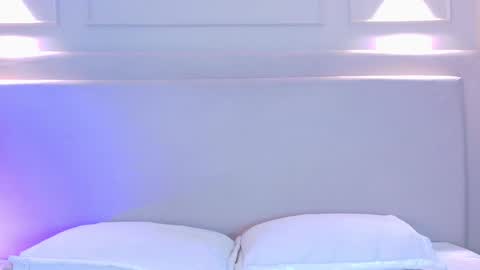 Snapshot of naomiklarc chatting on October 10, 4:44 am Naomi Klarc online show from October 10, 4:44 am