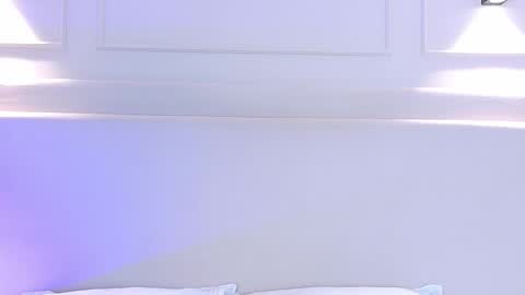 Snapshot of naomiklarc chatting on November 5, 3:17 am Naomi Klarc online show from November 5, 3:17 am