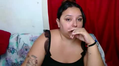 naomiquiin online show from September 23, 11:35 am