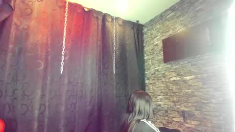 Snapshot of naomyangel chatting on October 20, 11:32 am naomy online show from October 20, 11:32 am