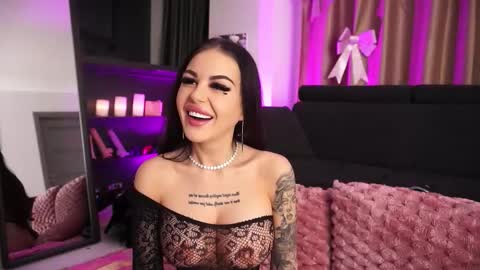 naomyblackbarbie online show from November 15, 5:38 am