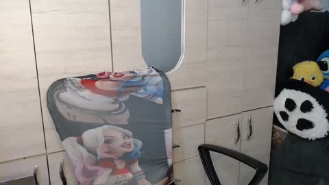 naomylux1 online show from January 13, 6:08 am