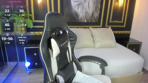 Snapshot of nare_celebi chatting on October 18, 7:58 pm N A R E online show from October 18, 7:58 pm