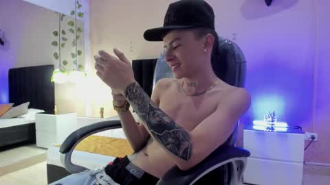 Nascary Fox online show from November 15, 8:16 pm