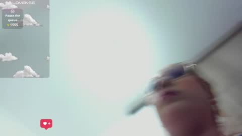 Nasly batista  online show from December 15, 1:13 am