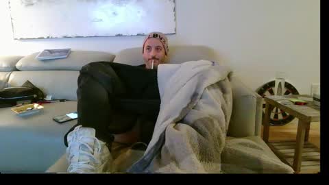 nassobout online show from February 17, 1:36 am