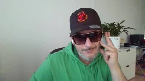 nassobout online show from September 10, 10:10 pm