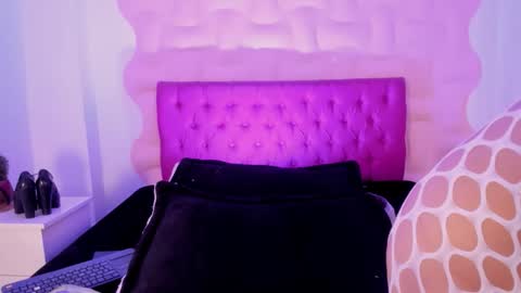 Snapshot of nastasha_nasty1 chatting on November 13, 8:41 pm Maira online show from November 13, 8:41 pm