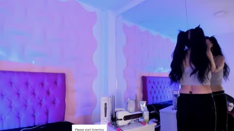 Snapshot of nastasha_nasty1 chatting on November 20, 8:52 pm Maira online show from November 20, 8:52 pm